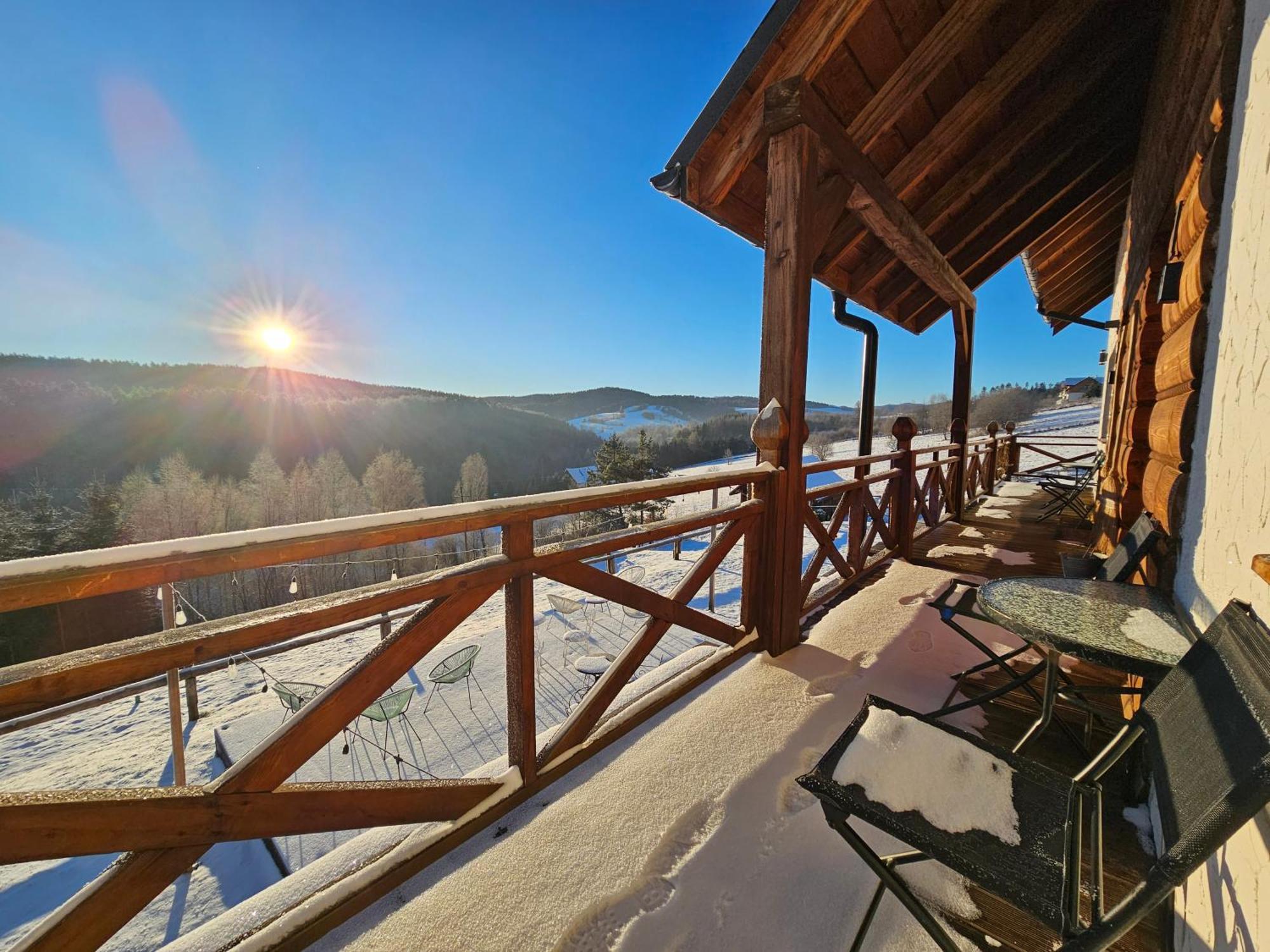 Chata W Bieszczadzie Apartamenty I Domki Z Basenem Bieszczady Polanczyk Exterior photo